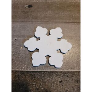 Wooden white snowflake xmas decor
